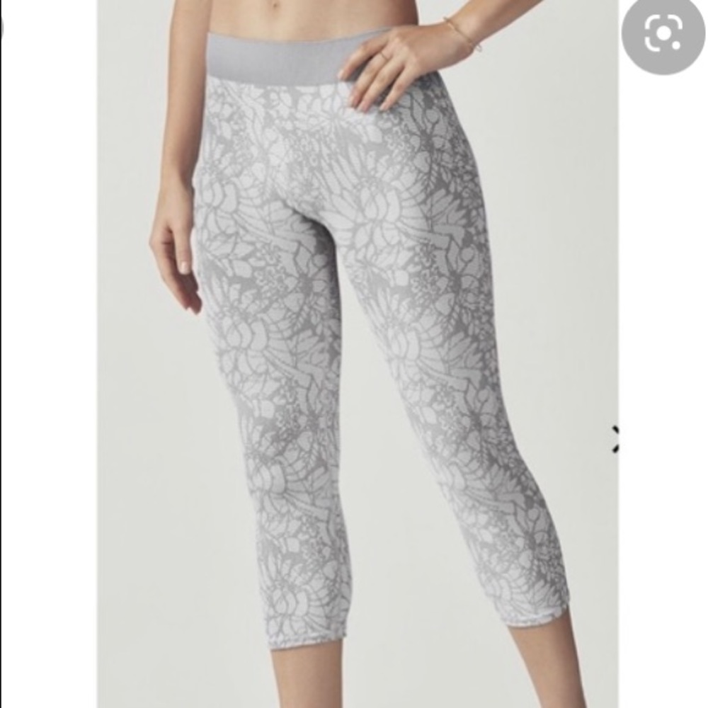 Fabletics Seamless Printed Capri